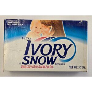 Ivory Snow 3.7oz Laundry Detergent Sample New Moms Baby Clothes Vintage 1997